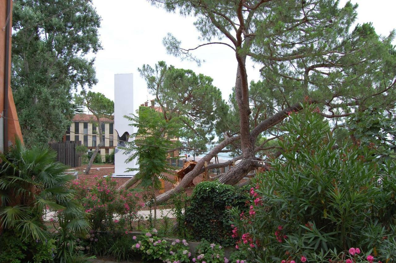 Marinaressa Biennale Terrazza Apartment Venesia Bagian luar foto